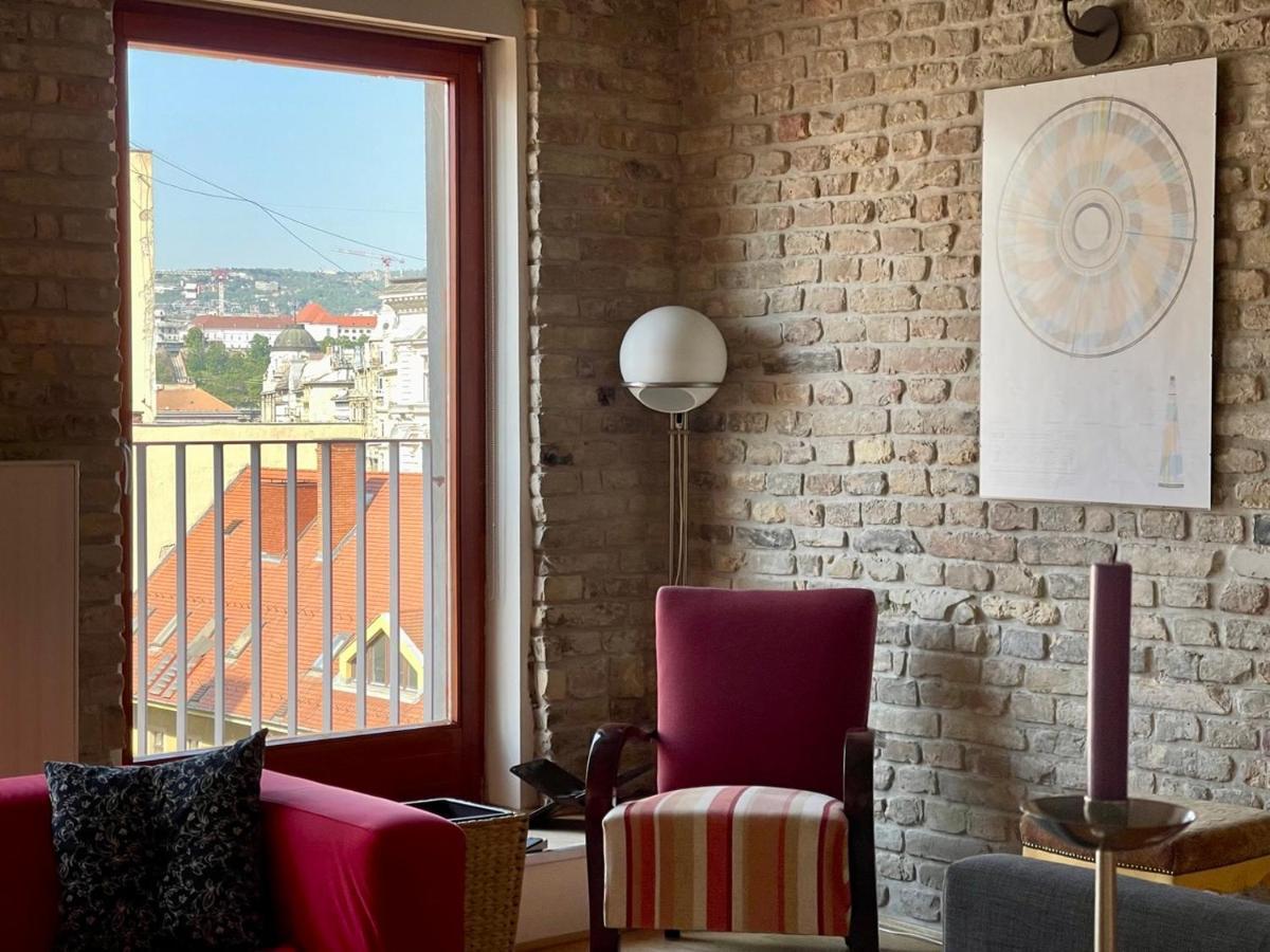 Penthouse W Private Rooftop And Free Parking Budapest Bagian luar foto