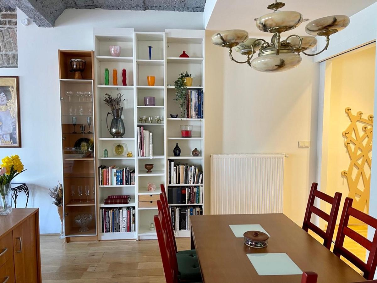 Penthouse W Private Rooftop And Free Parking Budapest Bagian luar foto