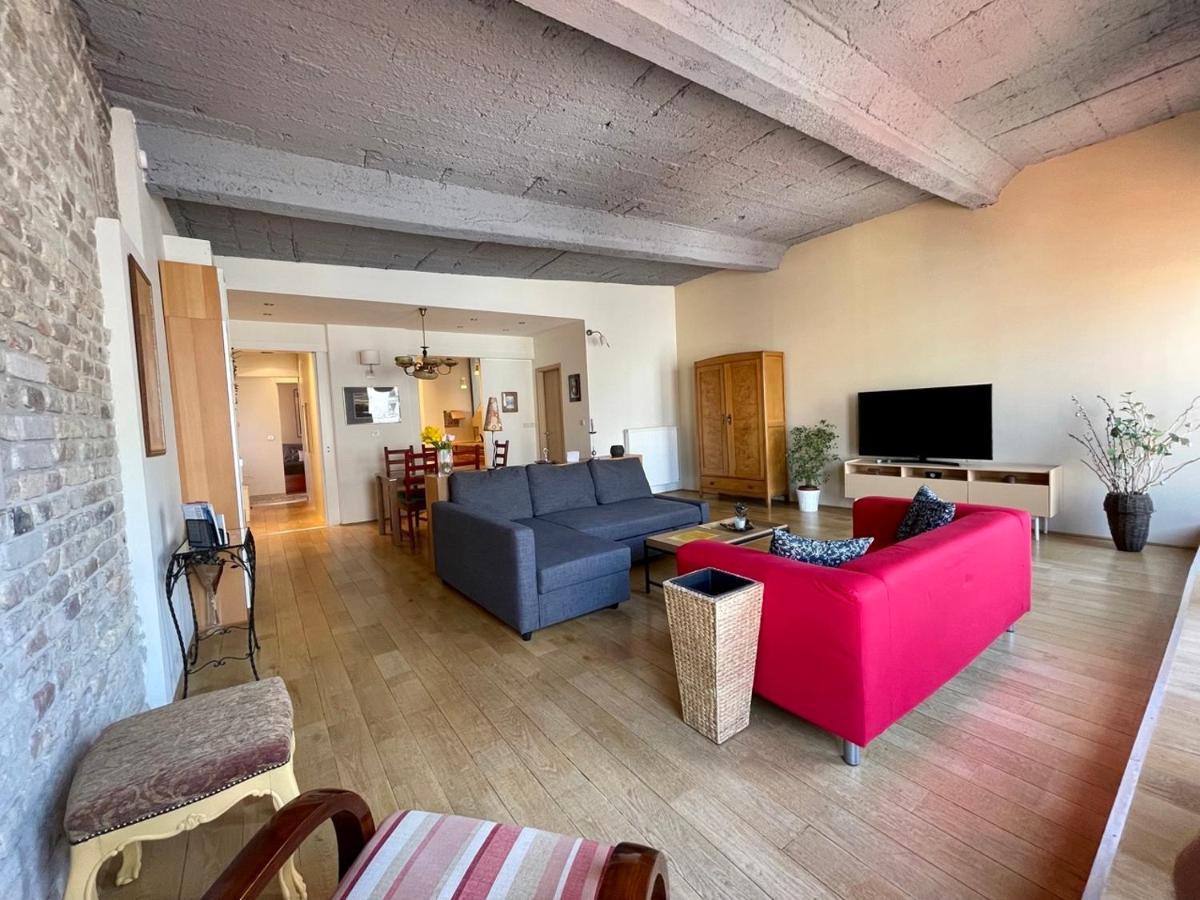 Penthouse W Private Rooftop And Free Parking Budapest Bagian luar foto