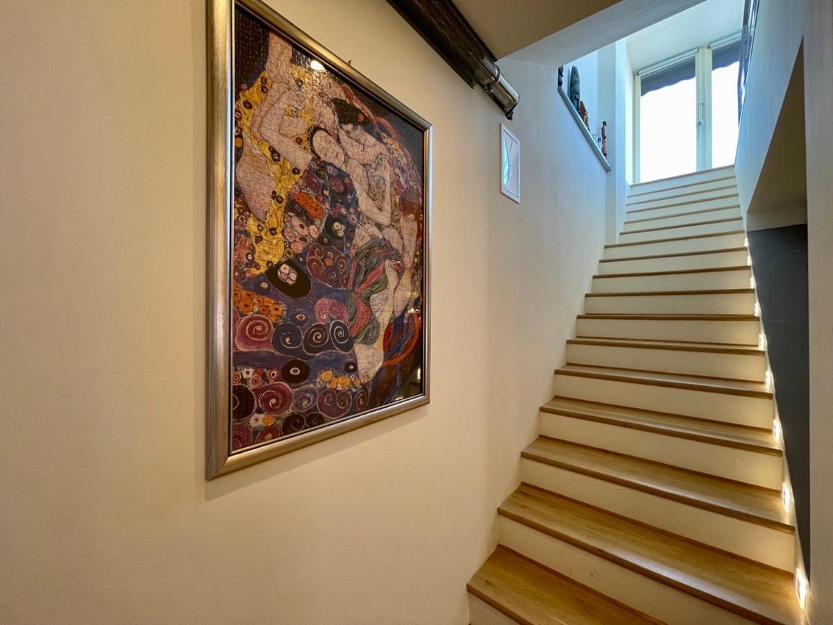 Penthouse W Private Rooftop And Free Parking Budapest Bagian luar foto
